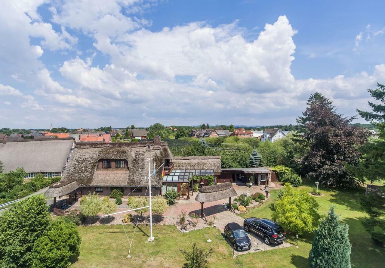 Ferienwohnung Eulenhof -Direkt An Der Este Jork Exterior photo